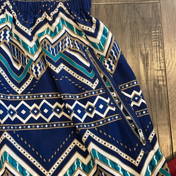 Blue Feathers Chevron Patterned Mini Dress Women’s Size Small - Picture 4 of 4